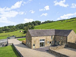 Pastures Barn