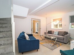 4 Noel Court