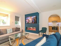 4 Noel Court