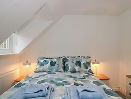 4 Noel Court