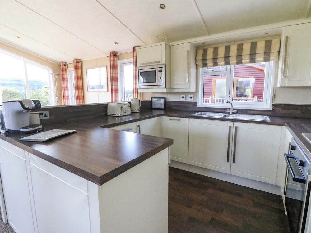 Crathie Lodge
