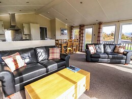 Crathie Lodge