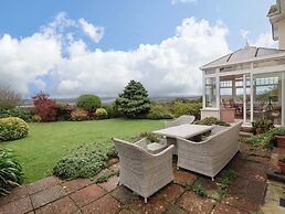 Heanton Lodge
