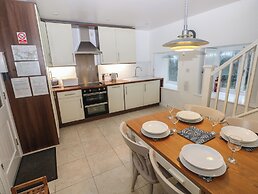Wood Cottage