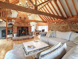 Bridge Barn