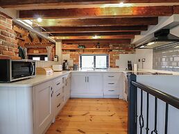 Bridge Barn