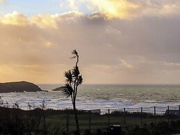 5 Fistral Waves