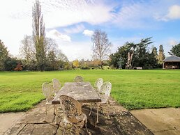 Caynham Court