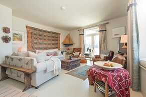 Curlew House