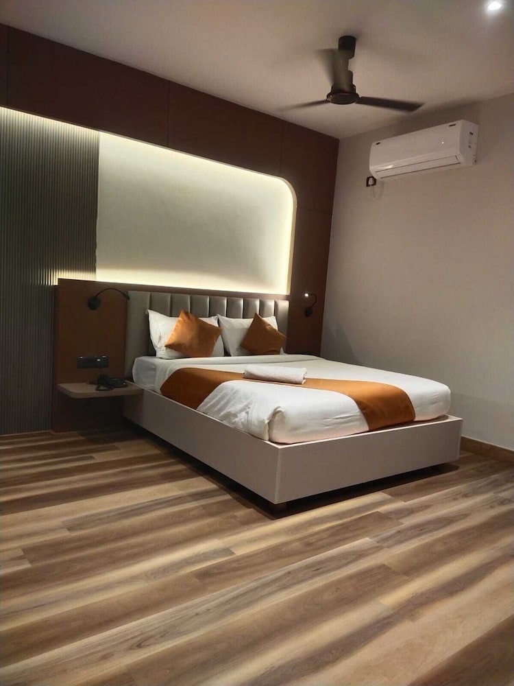Vaishnavi Residency