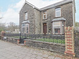 Glan Yr Afon