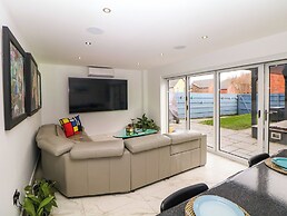 4 Rockcliffe Grange
