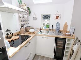 Thimble Cottage