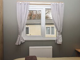 5 Manor Park