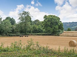 Bears Court Barn 2