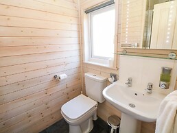 Dovestone Luxury Lodges - Pets Welcome