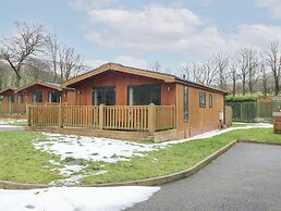 Dovestone Luxury Lodges - Pets Welcome
