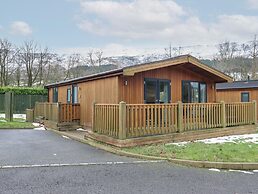 Dovestone Luxury Lodges - Pets Welcome