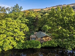 Lakeside Pods - Pets Welcome