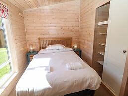 Dovestone Luxury Lodges - pet Free