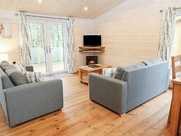 Dovestone Secluded Luxury Lodges - Pets Welcome