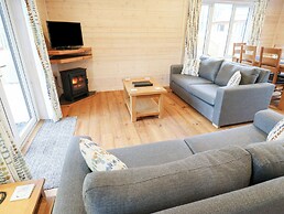 Dovestone Secluded Luxury Lodges - Pets Welcome