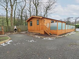 Dovestone Luxury Lodges - Pets Welcome