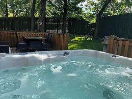 10 Chew Valley Lodge