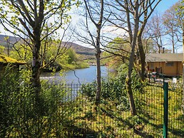 Dovestone Luxury Lodges - pet Free