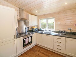 Dovestone Luxury Lodges - pet Free