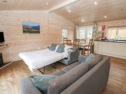 Dovestone Luxury Lodges - Pets Welcome