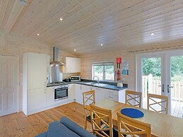 Dovestone Luxury Lodges - Pets Welcome