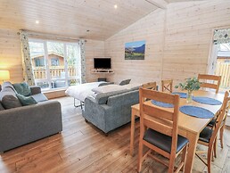 Six Berth pet Free Lodges