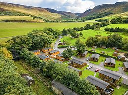 Dovestone Luxury Lodges - Pets Welcome