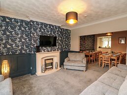 Sail Lodge