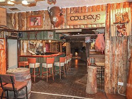 Whiskey Creek Cabin