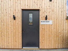 Bears Court Barn 3