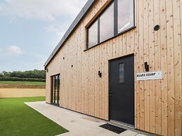 Bears Court Barn 3