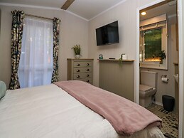 Lily Rose Lodge