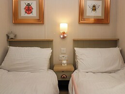 Lily Rose Lodge