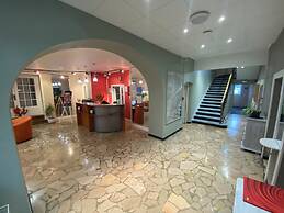 NOUVEL HOTEL