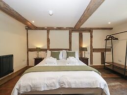 Evenjobb Court Farmhouse