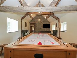 Evenjobb Court Farmhouse