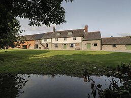Evenjobb Court Farmhouse