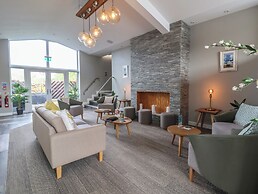 Lodge 3