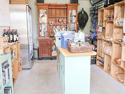 Kingfisher Lodge