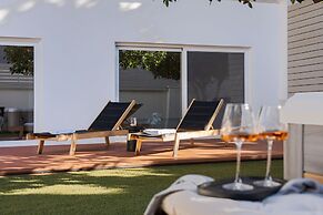 Athena's Lemon Grove Glyfada