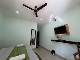 Hotel Himsarovar And Restaurant
