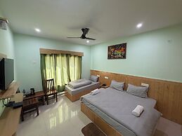 Hotel Himsarovar And Restaurant