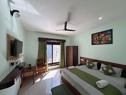 Hotel Himsarovar And Restaurant
